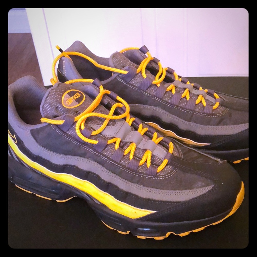 Men’s Nike Airmax